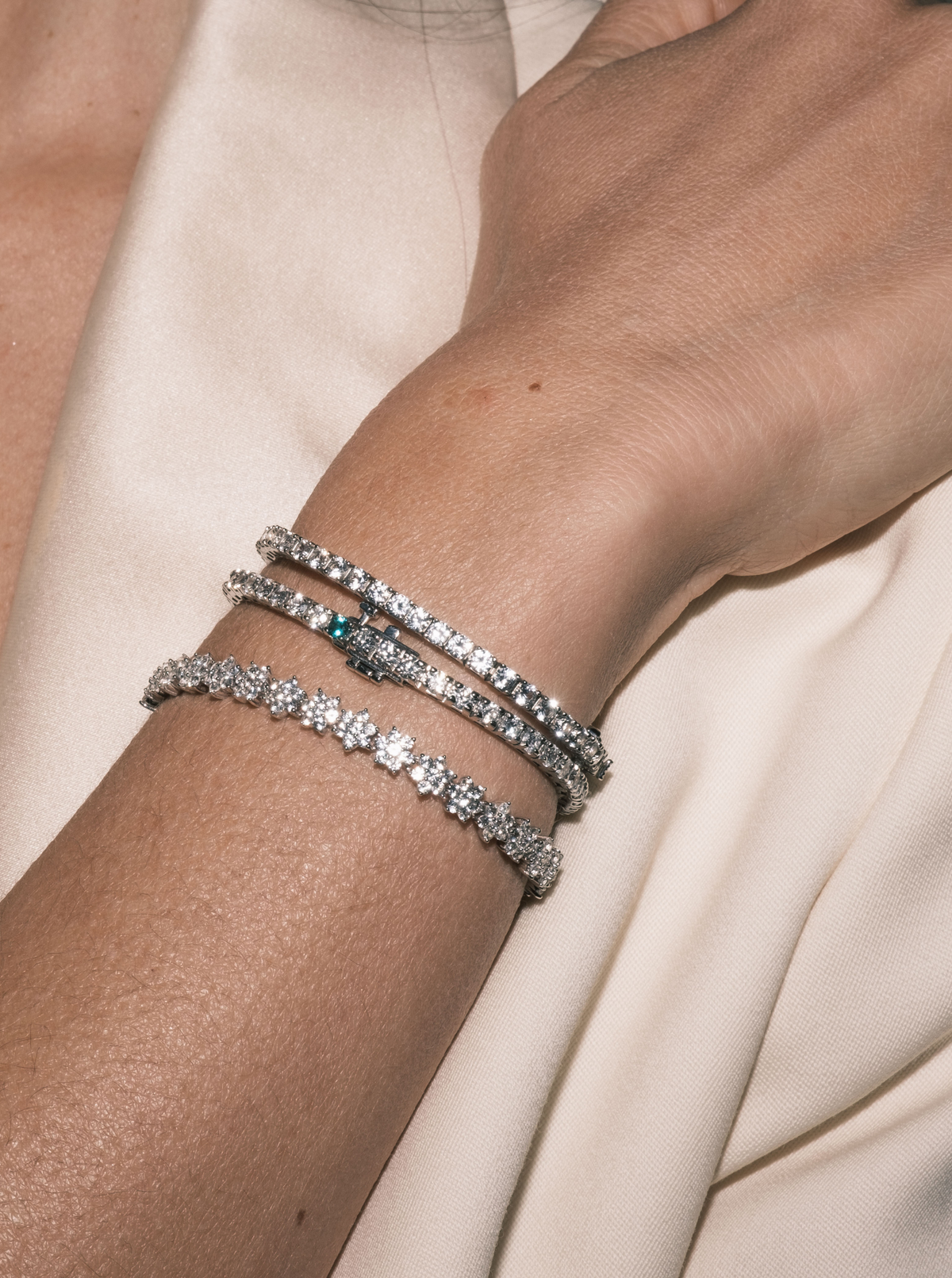 PETITE MARGUERITE, LAB WHITE SAPPHIRE SILVER RIVIÈRE BRACELET